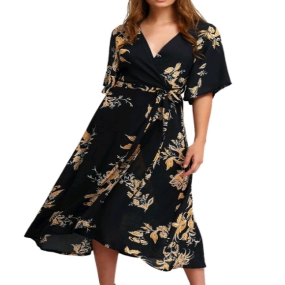 Cupshe Dresses & Skirts - CUPSHE BOHO V-NECK WRAP DRESS